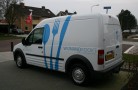 Nieuwe belettering & poetsen auto
