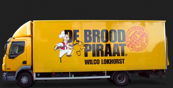 Vrachtwagen belettering