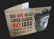 Uitnodiging met opvallende typografie