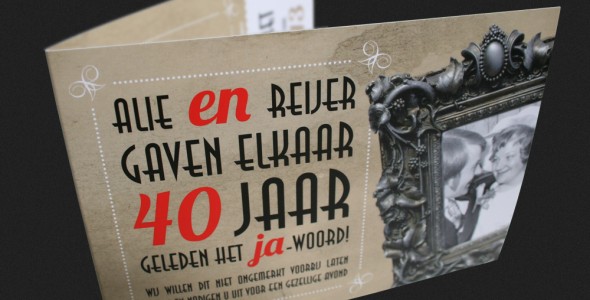 Uitnodiging met opvallende typografie