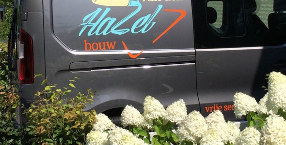 Nieuwe belettering in frisse kleuren